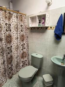 Un baño de Los Tulipanes