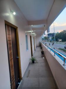 Bazen u objektu Anandasai residency ili u blizini