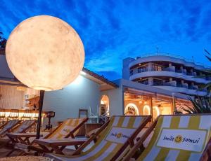 Foto Chaweng Beachil asuva majutusasutuse Smile Samui Chaweng Beach Front Resort galeriist