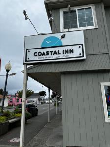 Certifikát, hodnocení, plakát nebo jiný dokument vystavený v ubytování Coastal Inn and Suites