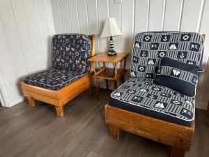 Posezení v ubytování Tillicum Beach Motel - Formerly Deane's Oceanfront Lodge