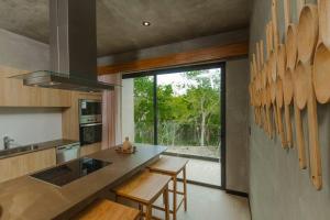 Η κουζίνα ή μικρή κουζίνα στο 2 Bdr, Wifi 100 Mb, Jungle View Tulum