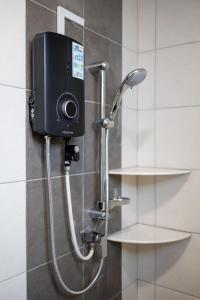 Ένα μπάνιο στο The Sun Executive #BayanLepas #QueensbayMall #8 +29 φωτογραφίες