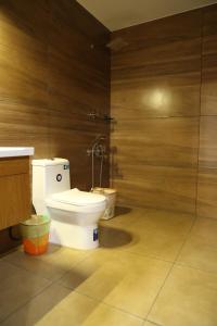 Un baño de Spring Field Billets