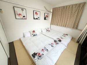 Fotografie z fotogalerie ubytování 日本橋出口すぐ3室最大10人 3室1厅2卫1浴 心斎橋 道頓堀 黒門市場徒步3分 v Osace