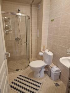 Koupelna v ubytování Messembria Resort