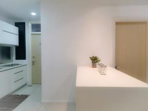 Η κουζίνα ή μικρή κουζίνα στο The Maaple Icon City Petaling Jaya +13 φωτογραφίες
