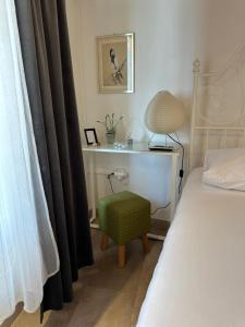 Posteľ alebo postele v izbe v ubytovaní Romantic Stone- Studio apartman