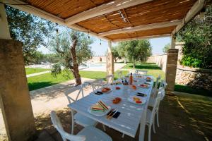 Κήπος έξω από το Trullo Meraviglia With Garden And Pool - Happy Rentals
