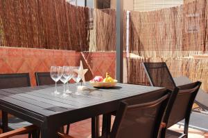 Nápoje v ubytování Casa Maria Isabel With Private Terrace In Center