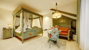 Postel nebo postele na pokoji v ubytování Wellness-Hotel Talblick