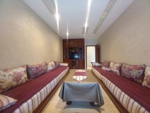 Galeriebild der Unterkunft Beach Marina Center in Tangier + 6 Fotos