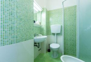A bathroom at Hotel Marina Beach - Azzurro Club
