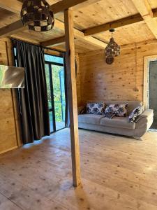 InasharidzeebiCOMFORT Qobu的相册照片