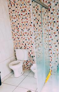 Et badeværelse på Hostel Bryan Tatuapé