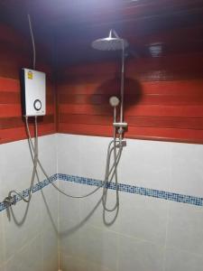 Ένα μπάνιο στο Lucky Bungalow