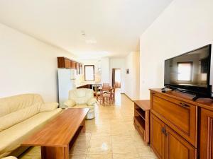 Kuchyň nebo kuchyňský kout v ubytování Аpartments Comfort -Marina Cape