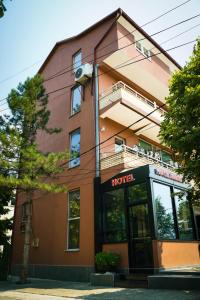 Budova, kde se hotel nachází
