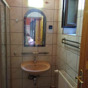 Kúpeľňa v ubytovaní Leśny Dwór + 15 fotografií