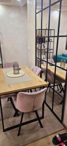 Φωτογραφία από το άλμπουμ του Lux apartmann σε Karaburma +12 φωτογραφίες