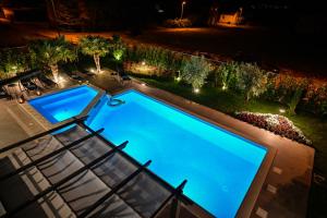 Gallery image of Sunset Poolfield Villa in Sinj