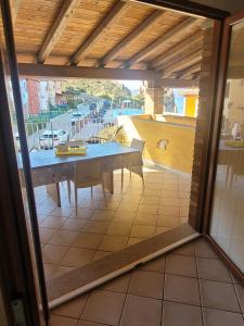 Balkón nebo terasa v ubytování VILLA TRAMONTI SUL MARE