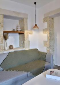 Posezení v ubytování Villa Camesi - Quiet Escape with Stunning Views