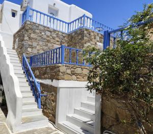 Foto da galeria de Mykonos Rooms em Agios Stefanos