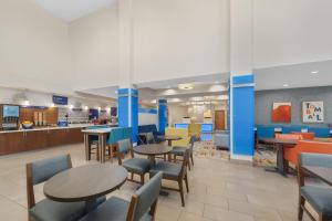 Fotografie z fotogalerie ubytování Holiday Inn Express Tomball by IHG v destinaci Tomball