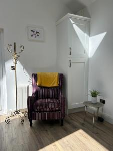 Posezení v ubytování Sèid Bò - Sleeps 6 - NEW Private 6 Person HotTub Available