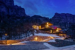 Afbeelding uit fotogalerij van Ctrip Country Retreats - Henan Anyang Linzhou Shibanyan in Linzhou