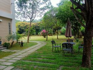 Zahrada ubytování Shuang Liou B&B