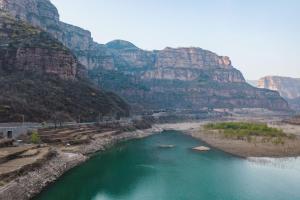 Afbeelding uit fotogalerij van Ctrip Country Retreats - Henan Anyang Linzhou Shibanyan in Linzhou