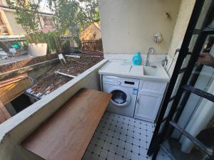Фотография из галереи Shanghai Changning District One Bed Room Apartment в Шанхае