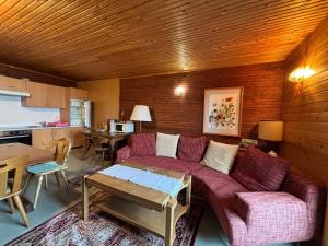 Kuchyňa alebo kuchynka v ubytovaní idyllischer Landhof Nähe Millstättersee Ferienwohnung mit Balkon