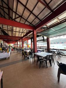 Restaurace v ubytování Perhentian Village Inn