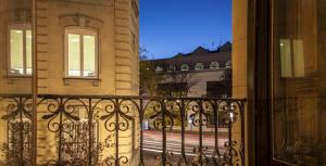 Un balcón o terraza de AbraCadabra Suites