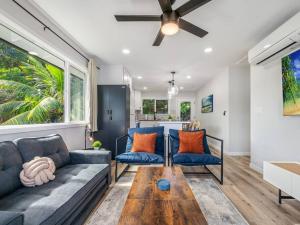 Гостиная зона в Island Comfort 3BR Mililani Gem Unit C