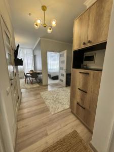 Η κουζίνα ή μικρή κουζίνα στο Apartament Sky House