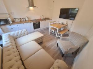 Gallery image of Crescent View, Terrace Road - Very central Buxton in Buxton