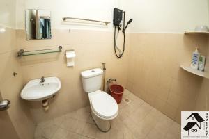 Ένα μπάνιο στο S3 Homely Delight Homestay-3R2B