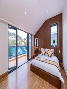 Πισίνα στο ή κοντά στο Villa 8 Phòng ngủ - Nội thất sang trọng - Trung tâm Đà Lạt
