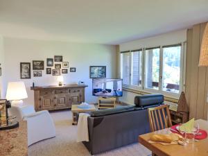 Χώρος καθιστικού στο Apartment Chalet Mettli-2 by Interhome