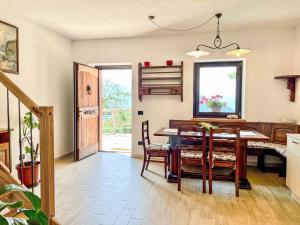 Gambar di galeri bagi Holiday Home Baita Mirtillo by Interhome di Bugiallo