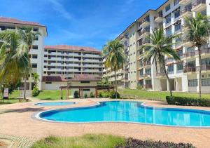Bazén v ubytování Laguna Seaview Suites PD By Maison nebo v jeho okolí