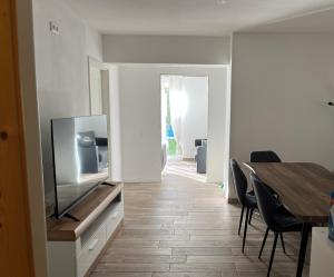Η κουζίνα ή μικρή κουζίνα στο Work & Stay Apartments- mit Einzelzimmer