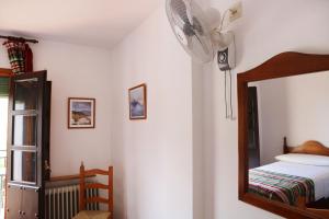 Postel nebo postele na pokoji v ubytování Hotel los Bérchules