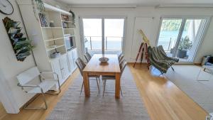 Lake Lucerne Paradise Apartment的休息区