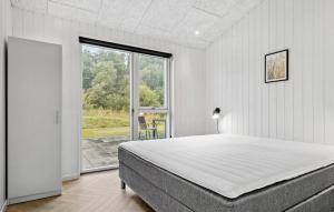 Katil atau katil-katil dalam bilik di Lovely Home In Haderslev With Wifi