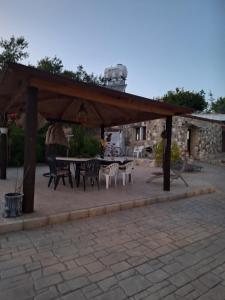Restaurace v ubytování Το Κονάτζι + 26 fotografií